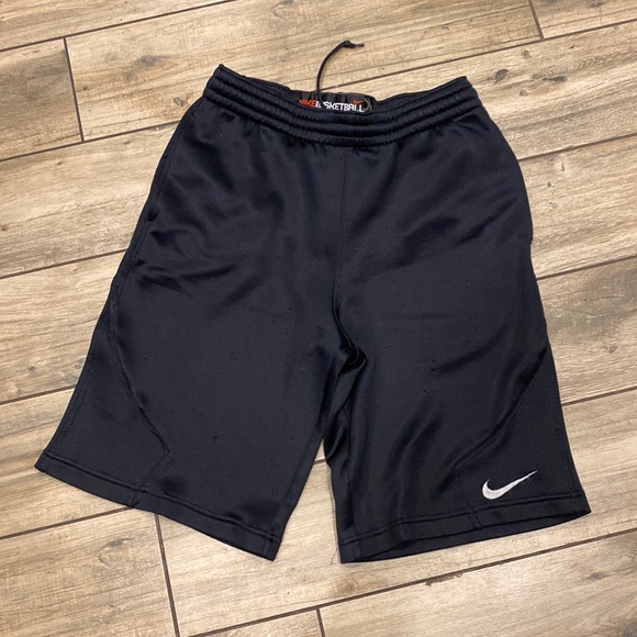 Nike Shorts Vintage Nike Flight Basketball Shorts Size M Nikefit